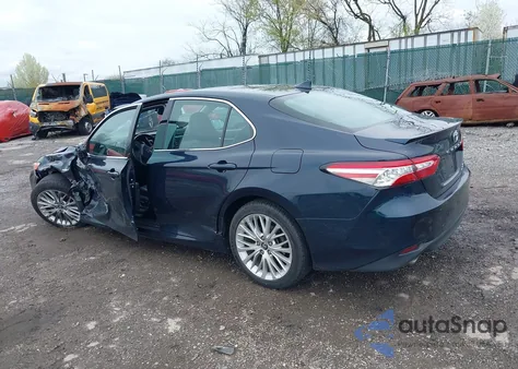 2020 Toyota Camry Xle Hybrid из США, поврежденный, VIN 4T1F31AK9LU522013